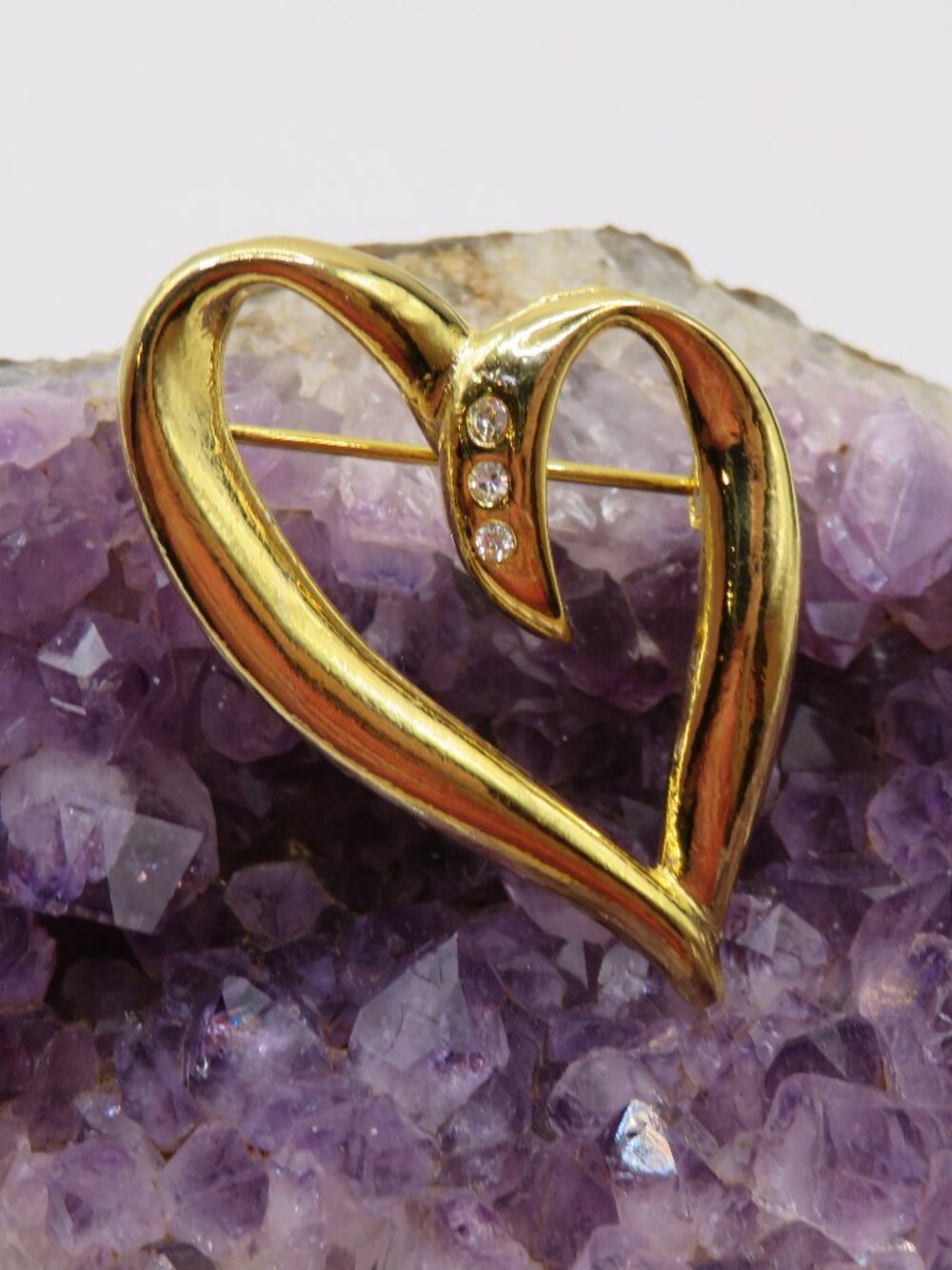 Vintage Rhinestone Accent Heart Gold Tone Brooch